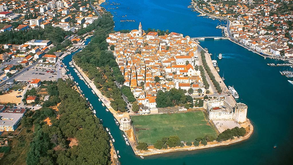 Lavanda Residence With Heated Pool Trogir Split Donji Okrug  Bagian luar foto