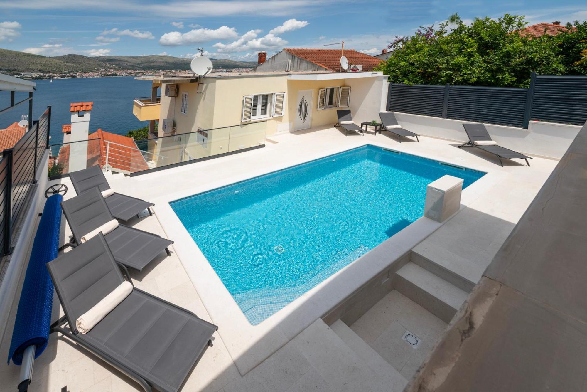 Lavanda Residence With Heated Pool Trogir Split Donji Okrug  Bagian luar foto