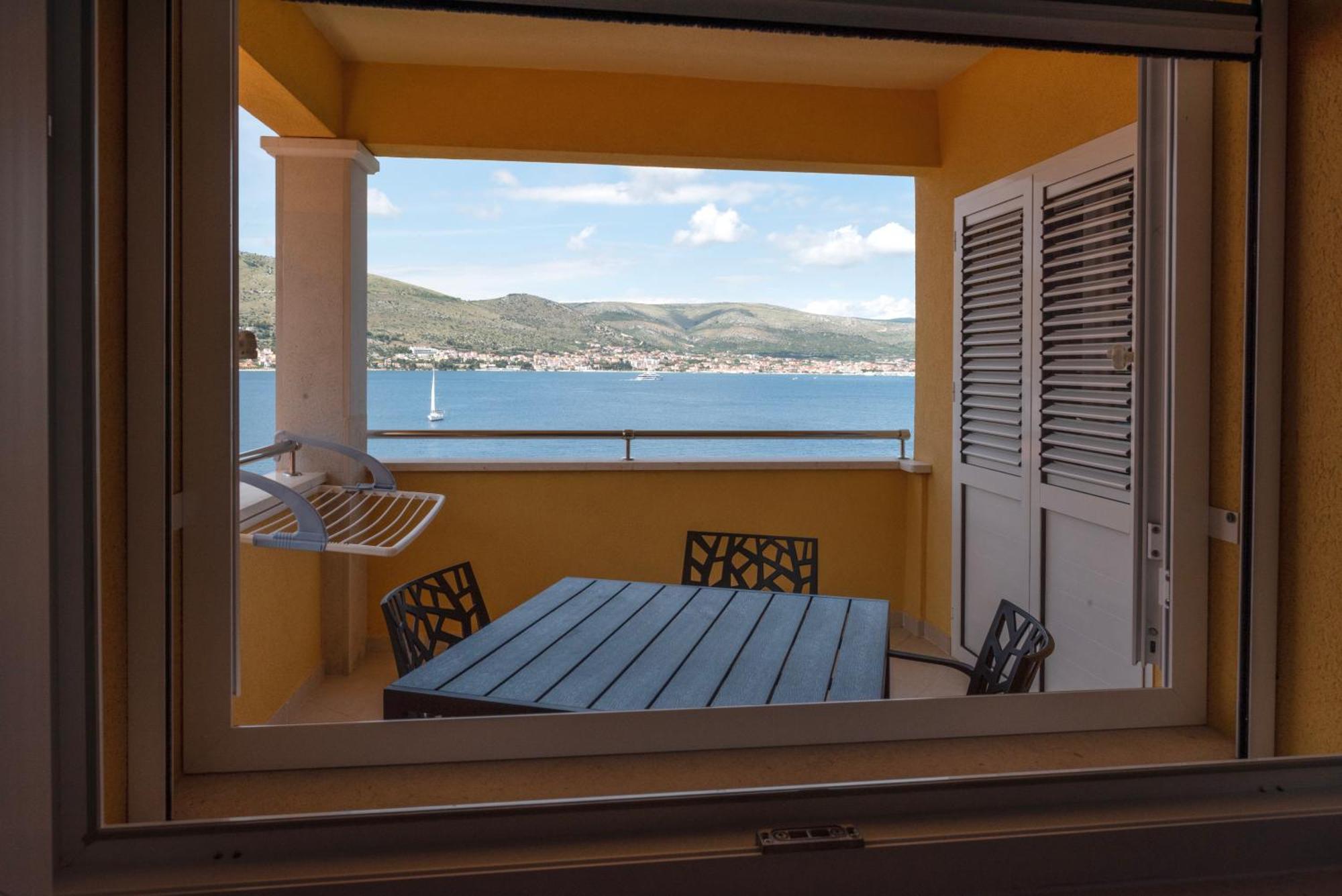 Lavanda Residence With Heated Pool Trogir Split Donji Okrug  Bagian luar foto