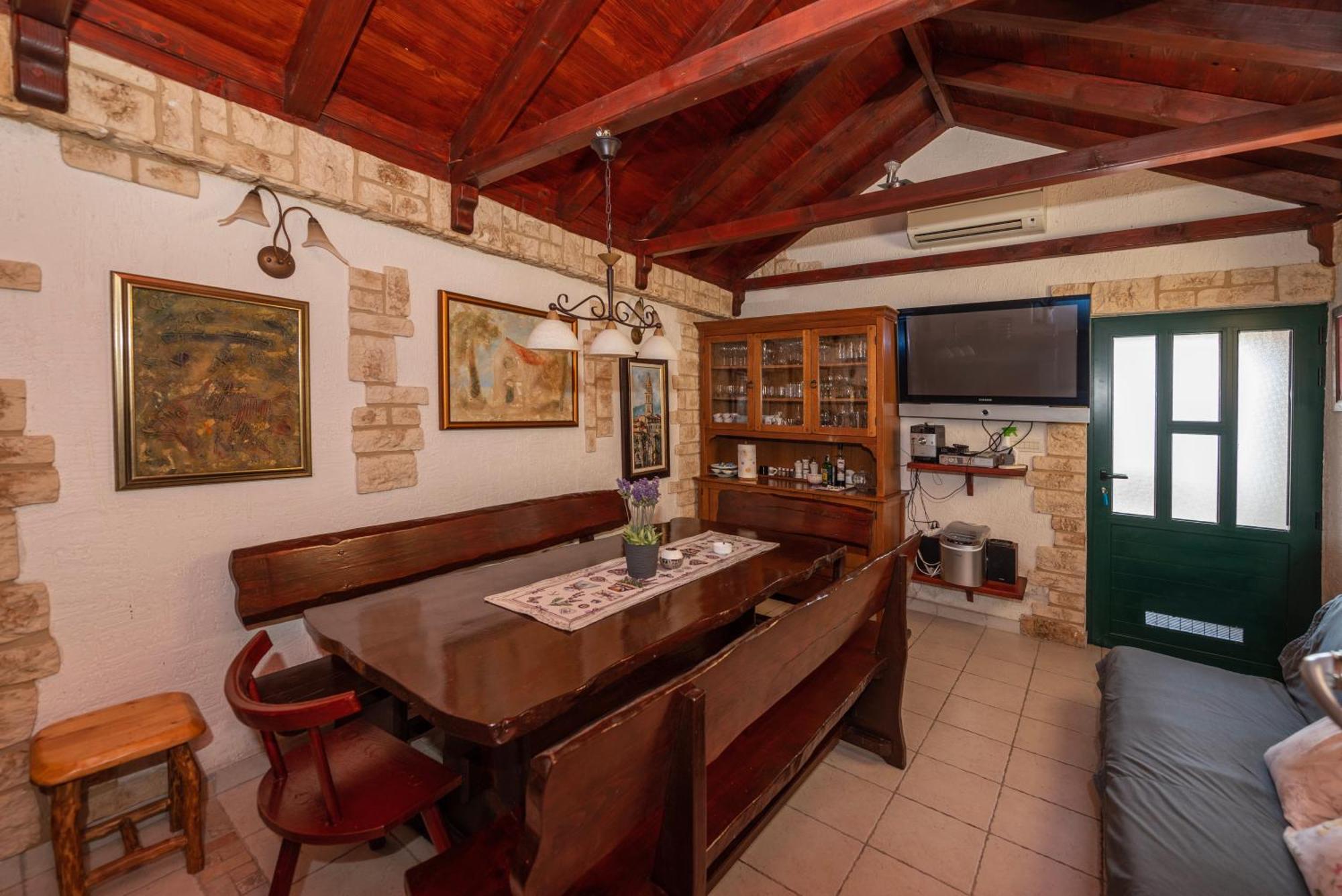 Lavanda Residence With Heated Pool Trogir Split Donji Okrug  Bagian luar foto