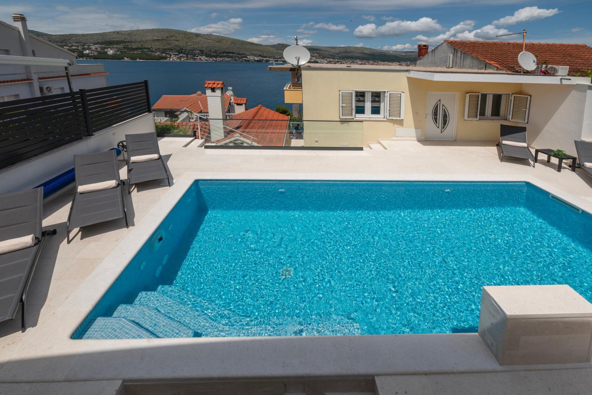 Lavanda Residence With Heated Pool Trogir Split Donji Okrug  Bagian luar foto