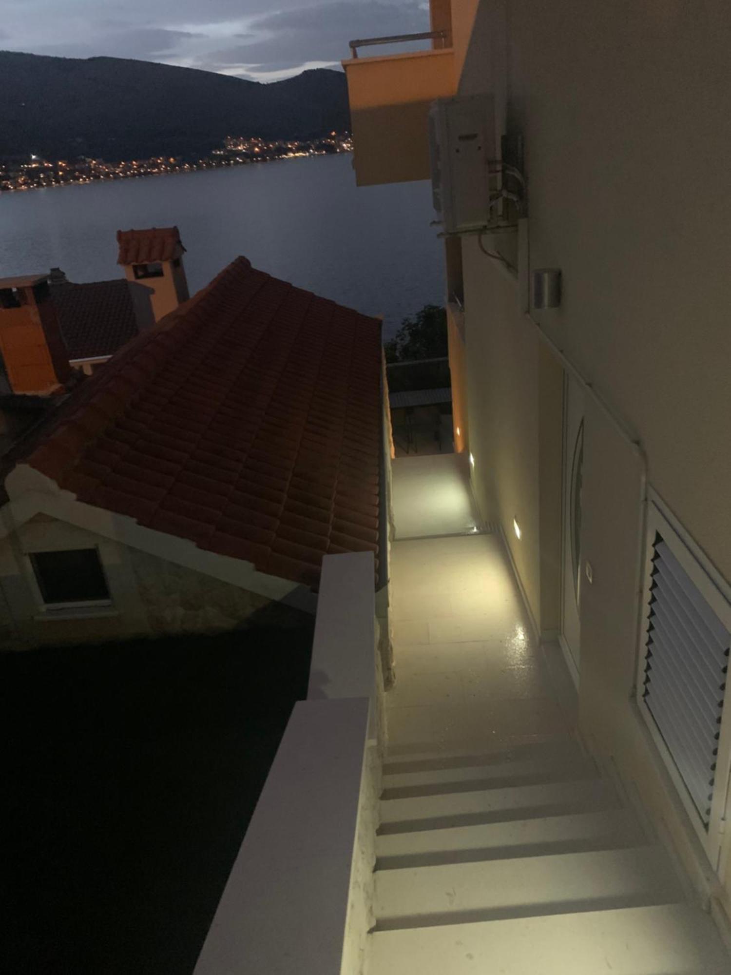 Lavanda Residence With Heated Pool Trogir Split Donji Okrug  Bagian luar foto