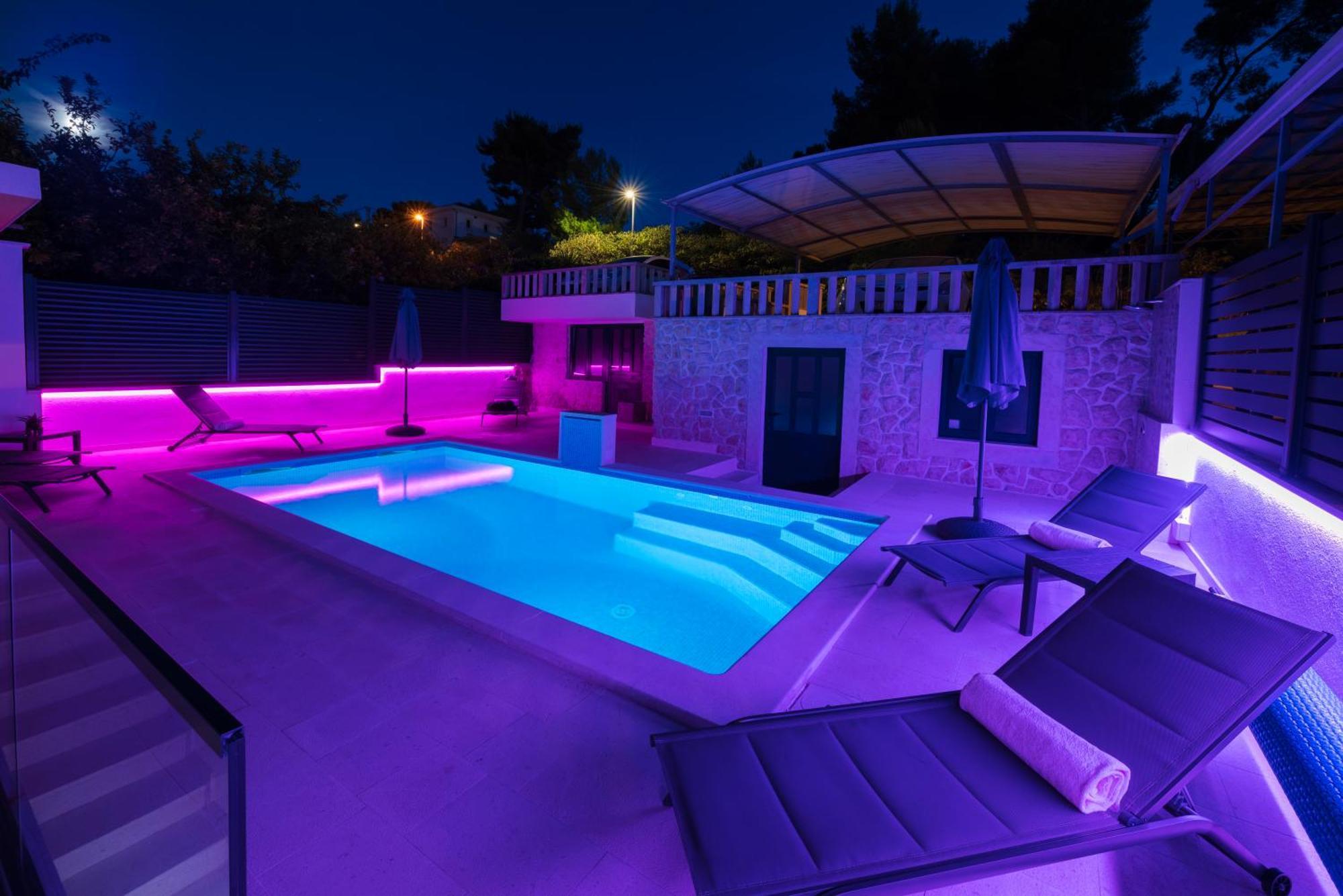 Lavanda Residence With Heated Pool Trogir Split Donji Okrug  Bagian luar foto