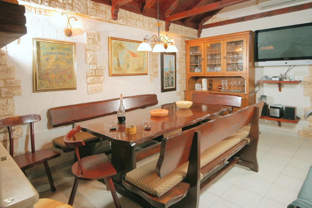 Lavanda Residence With Heated Pool Trogir Split Donji Okrug  Bagian luar foto